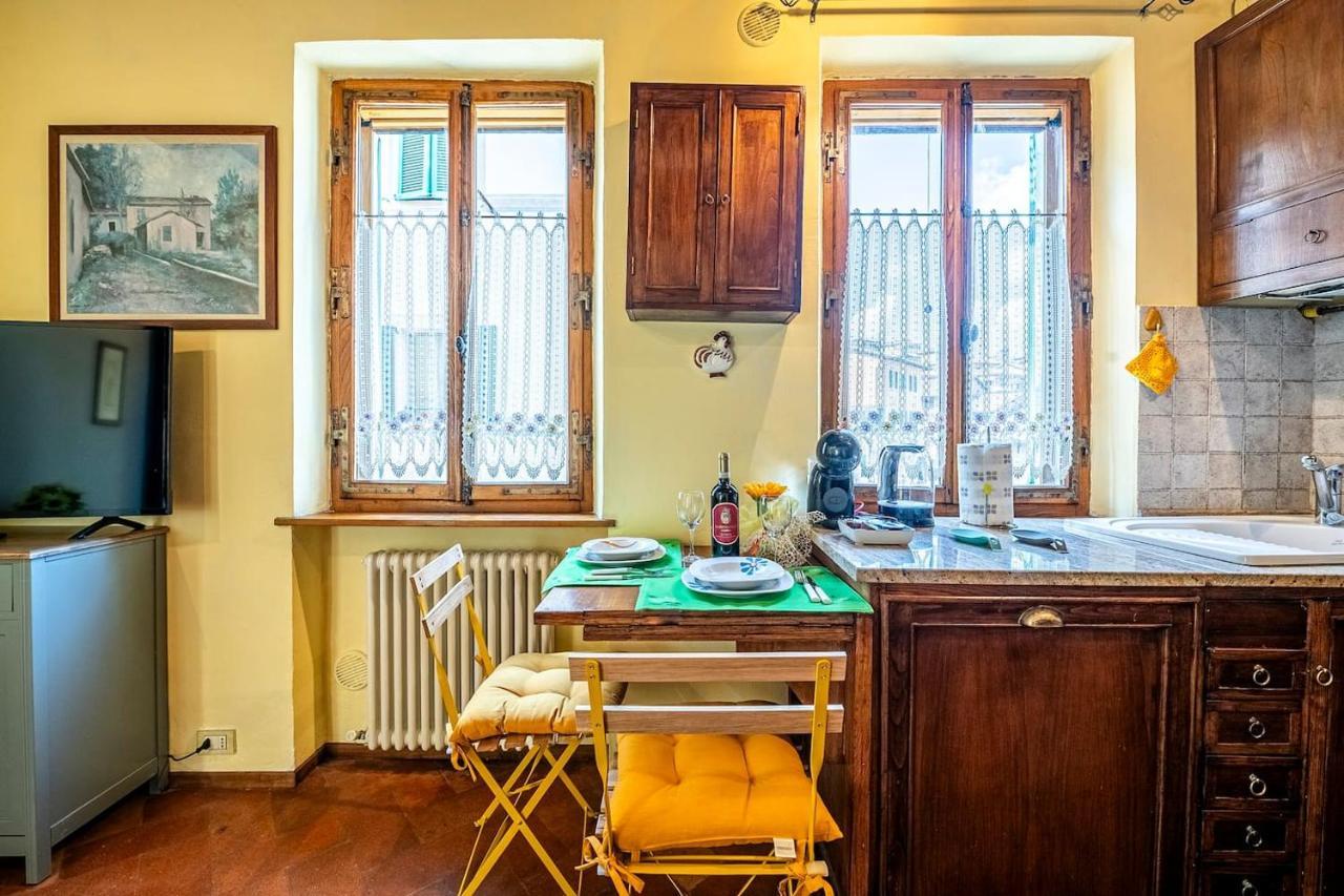 The Sunflower Apartment เซียนา ภายนอก รูปภาพ